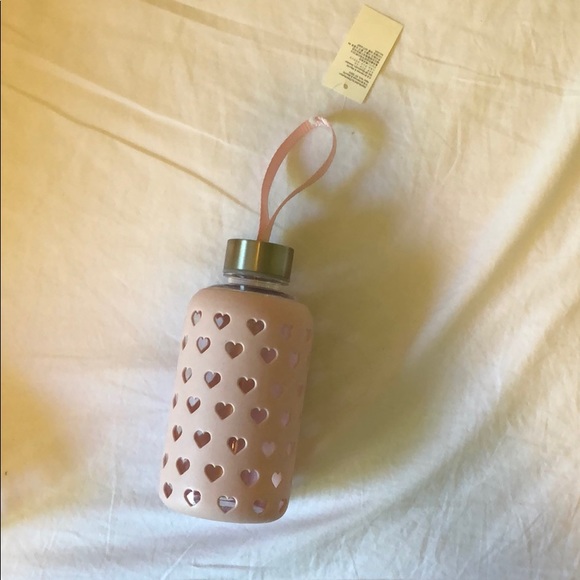 H&M Other - NEW h&m hearts pink water bottle
